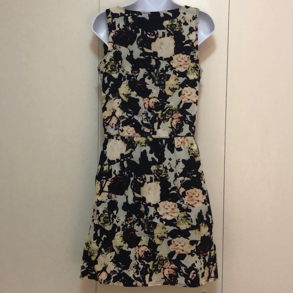 GAP Navy Floral Print Dress - Picture 5 of 6